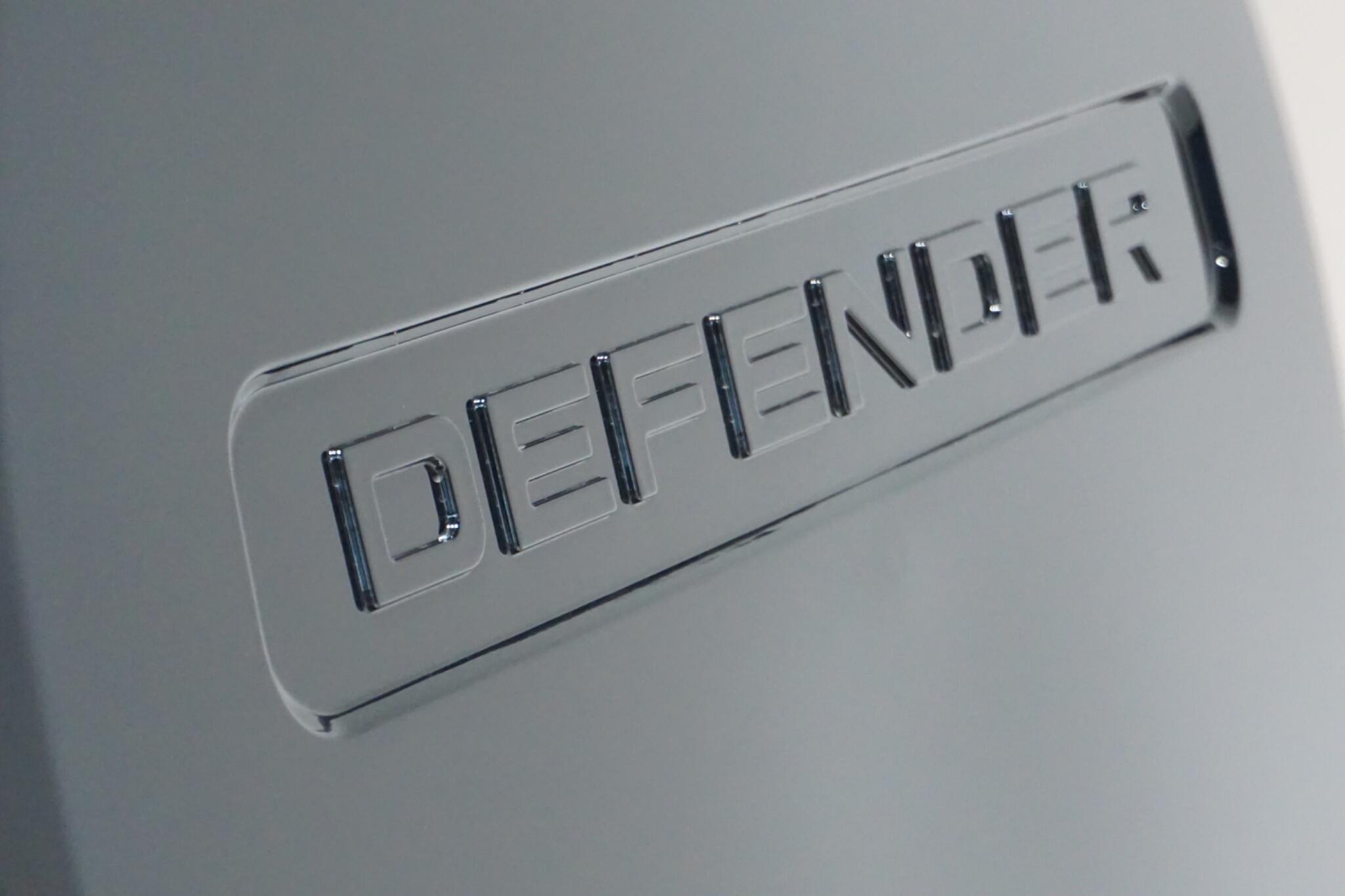 Land Rover Defender 90 3.0 D300 MHEV X-Dynamic HSE Hard Top SUV 3dr Diesel Auto 4WD SWB Euro 6 (s/s) (300 ps)